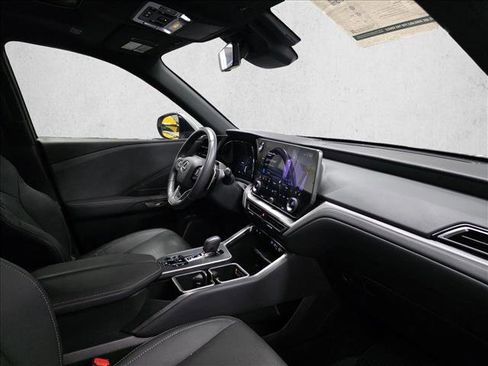 Used 2025 Lexus TX 350 AWD image 12