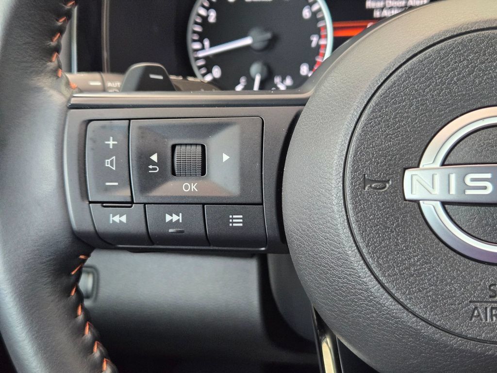 Used 2024 Nissan Pathfinder Rock Creek AWD/4WD image 22