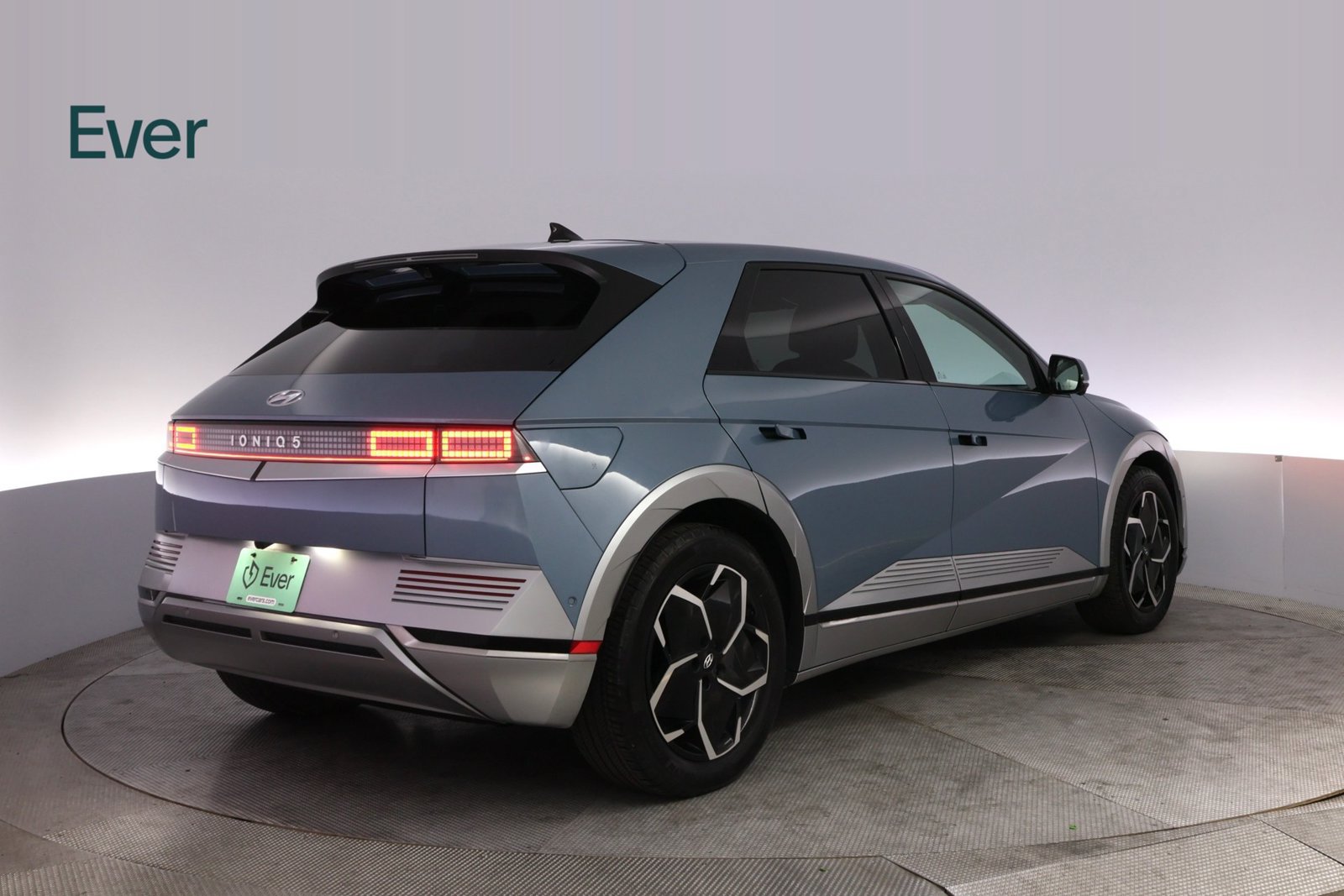 Used 2024 Hyundai Ioniq 5 Limited RWD image 3