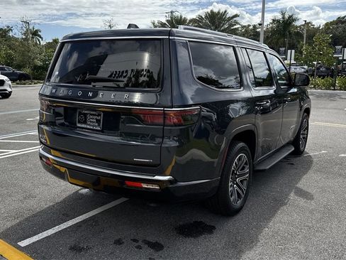 Used 2023 Jeep Wagoneer Series II image 4