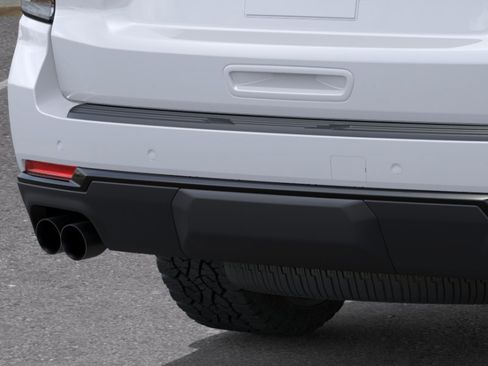 New 2026 Chevrolet Suburban Z71 AWD/4WD image 15