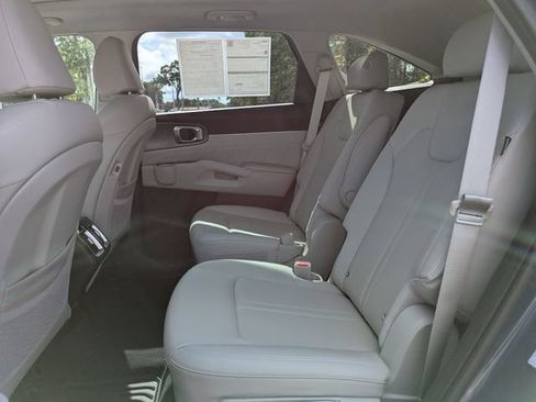 Used 2025 Kia Sorento SX FWD image 14