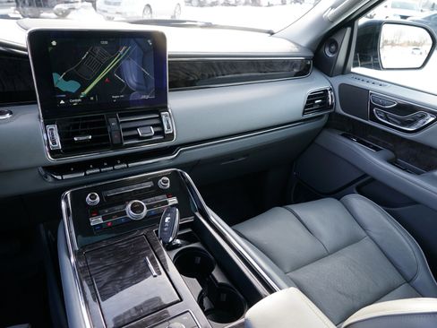 Used 2018 Lincoln Navigator Reserve w/ Technology Package image 24