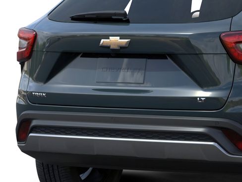 New 2026 Chevrolet Trax LT image 14