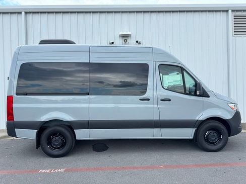 New 2025 Mercedes-Benz Sprinter 2500 image 15