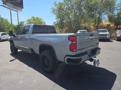 Used 2026 Chevrolet Silverado 3500 High Country w/ Technology Package AWD/4WD image 4