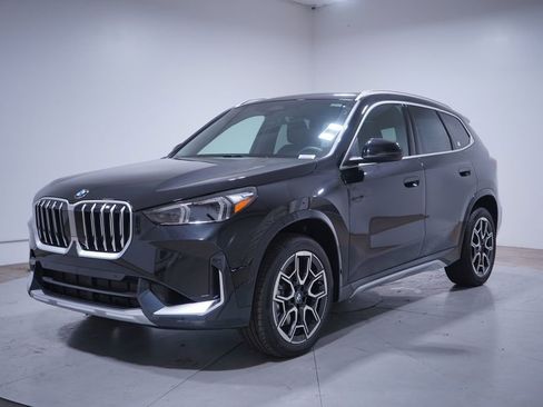 New 2026 BMW X1 xDrive28i w/ Convenience Package image 1