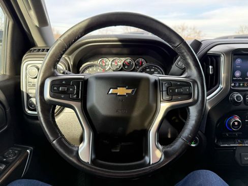 Used 2021 Chevrolet Silverado 1500 LT w/ Bed Protection Package image 19