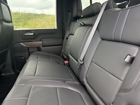 Used 2022 Chevrolet Silverado 2500 High Country AWD/4WD image 13