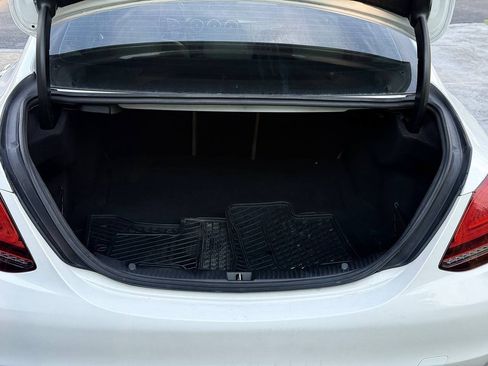 Used 2019 Mercedes-Benz C 300 4MATIC Sedan image 10