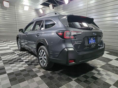 Used 2023 Subaru Outback Premium image 7