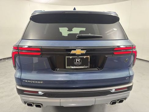 Used 2024 Chevrolet Traverse LT w/ LPO, Floor Liner Package FWD image 33