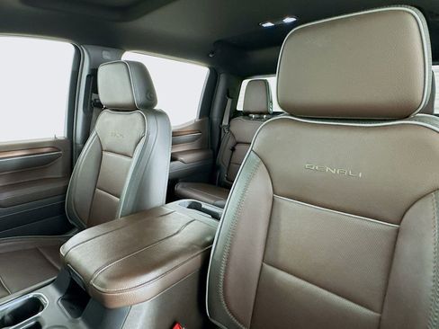 Used 2024 GMC Sierra 1500 Denali w/ Technology Package image 20