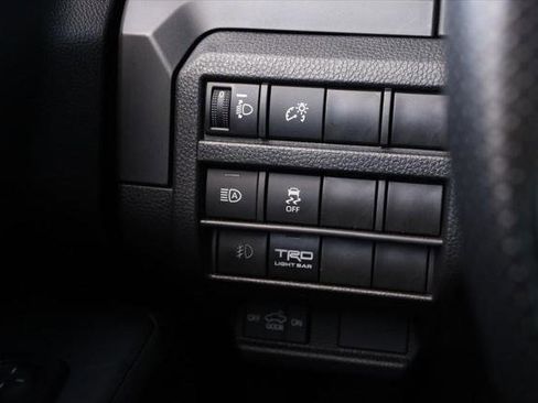 Certified 2024 Toyota Tacoma SR image 19