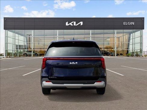 New 2026 Kia Carnival EX image 5