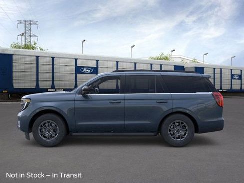 New 2026 Ford Expedition Active image 3
