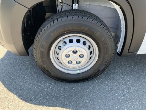 New 2024 RAM ProMaster 3500 w/ Premium Convenience Group image 10