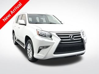Used 2017 Lexus GX 460 Premium w/ Premium Package AWD/4WD video 1
