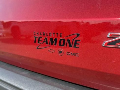 Used 2024 Chevrolet Traverse Z71 w/ Enhanced Driving Package AWD/4WD image 35
