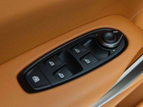 New 2026 Aston Martin DBX 707 image 39