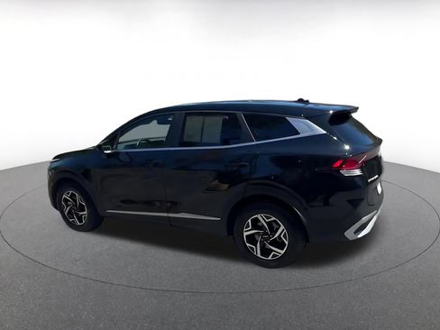 Used 2025 Kia Sportage LX FWD image 10