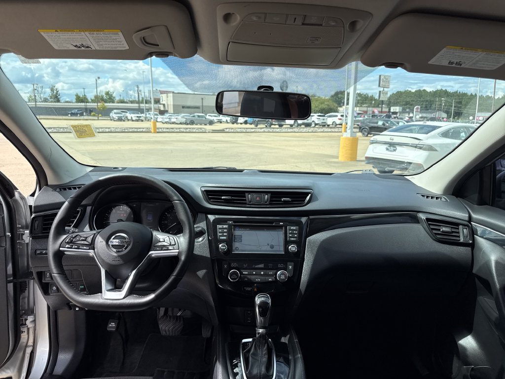 Used 2017 Nissan Rogue Sport SL FWD image 24