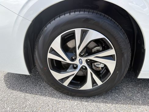 Used 2025 Subaru Legacy Premium AWD/4WD image 20