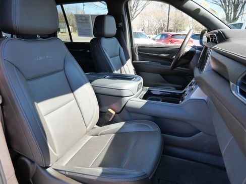 Used 2023 GMC Yukon Denali w/ Max Trailering Package AWD/4WD image 22