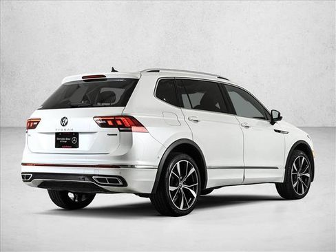 Used 2022 Volkswagen Tiguan SEL R-Line AWD/4WD image 5