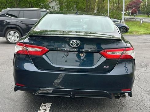Used 2020 Toyota Camry SE w/ Carpet Mat Package FWD image 6