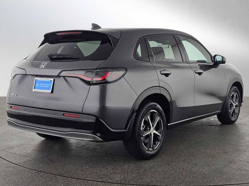 Used 2023 Honda HR-V EX-L image 3