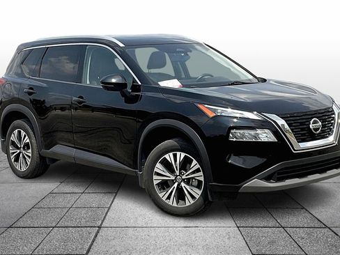 Used 2021 Nissan Rogue SV w/ Premium Package image 2