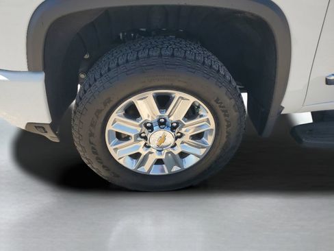 Certified 2025 Chevrolet Silverado 2500 High Country w/ Z71 Off-Road Package AWD/4WD image 11