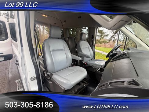 Used 2018 Ford Transit 150 XL image 21