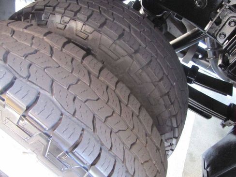 Used 2015 GMC Sierra 3500 Denali AWD/4WD image 28