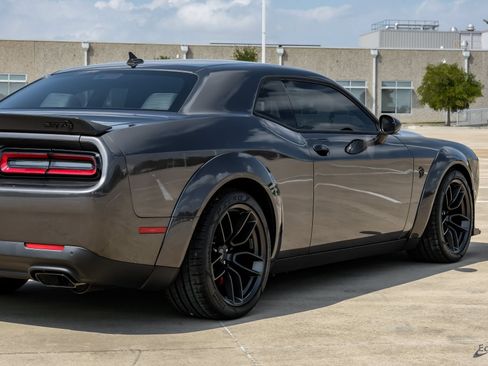 Used 2023 Dodge Challenger SRT Hellcat RWD image 18