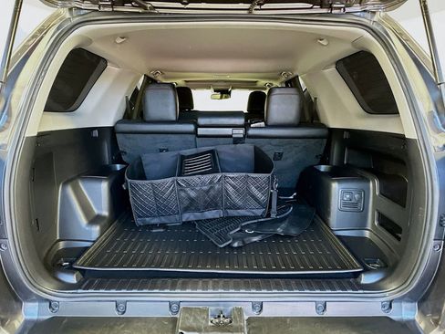 Certified 2022 Toyota 4Runner TRD Off-Road Premium w/ Moonroof Package AWD/4WD image 27