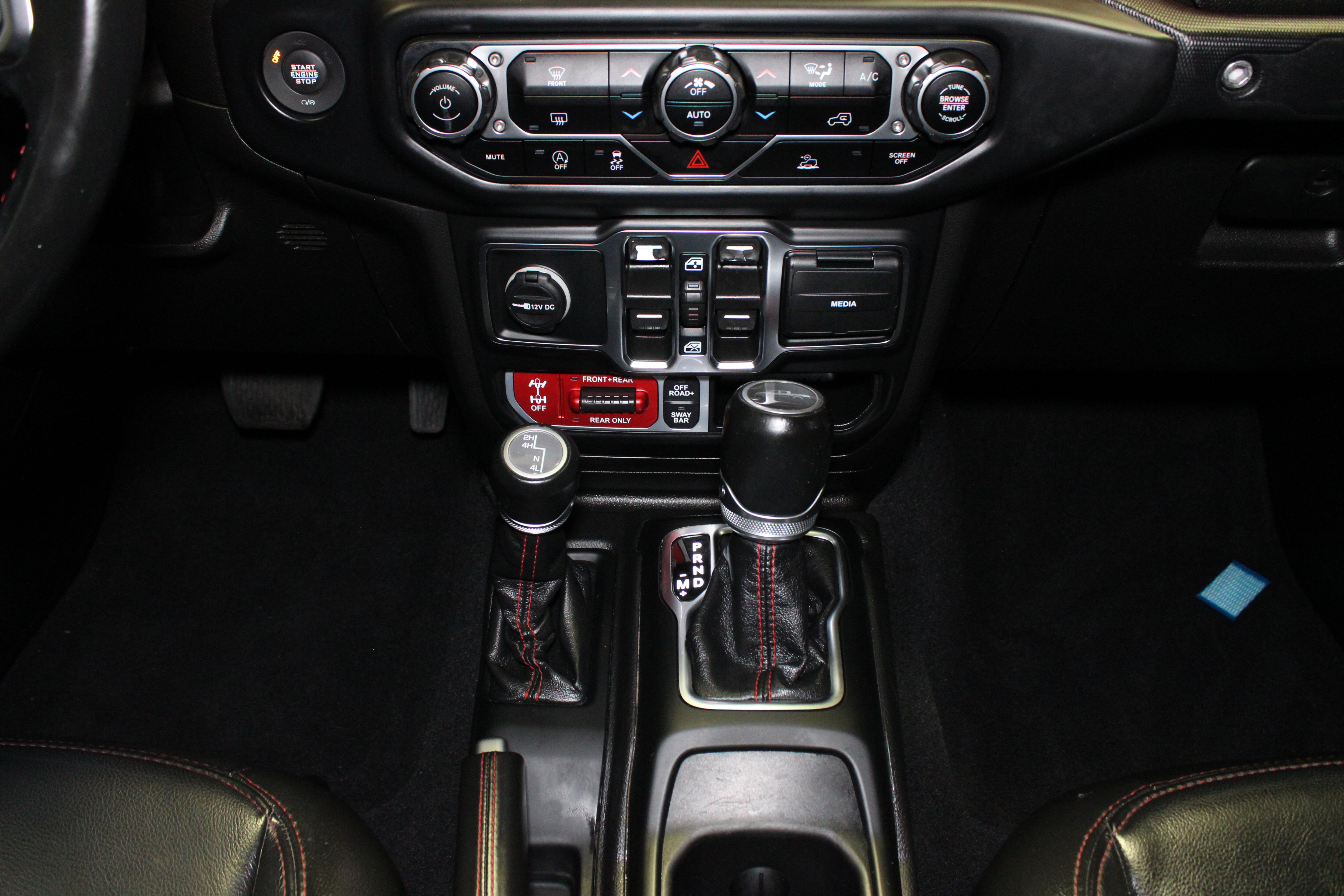 Used 2022 Jeep Gladiator Rubicon w/ LED Lighting Group AWD/4WD image 20
