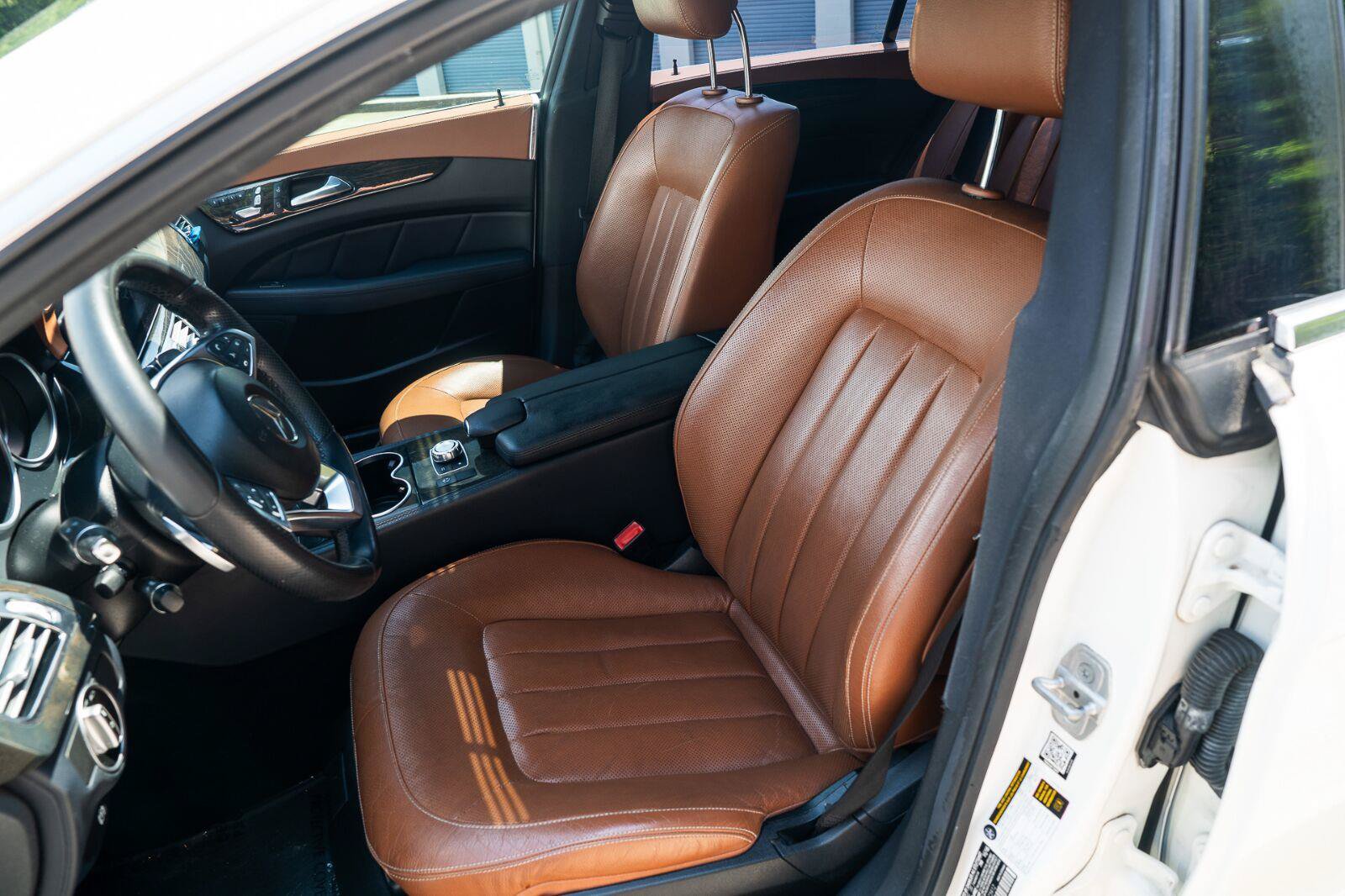 Used 2016 Mercedes-Benz CLS 400 image 19
