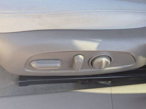 Used 2025 Chevrolet Malibu LT image 23