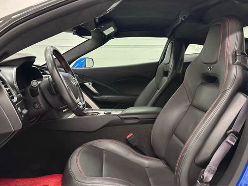 Used 2016 Chevrolet Corvette Z06 w/ 3LZ Preferred Equipment Group image 11