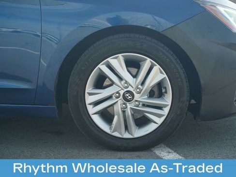 Used 2020 Hyundai Elantra SEL image 36