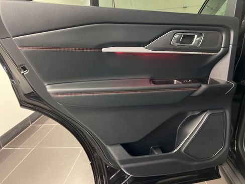 New 2026 Ford Explorer ST-Line w/ ST-Line Street Pack image 33