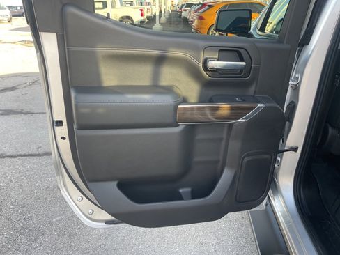 Used 2020 Chevrolet Silverado 1500 RST image 17