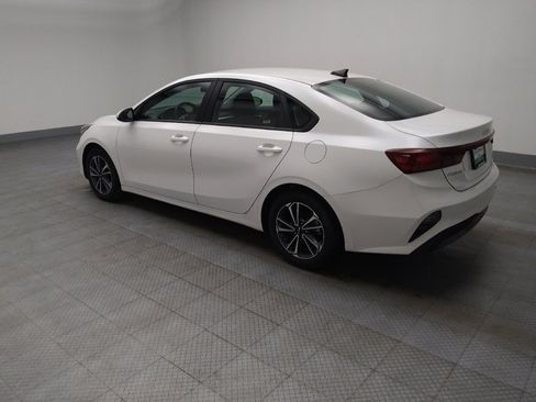 Used 2024 Kia Forte LXS image 3
