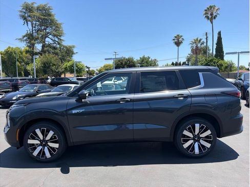 New 2026 Mitsubishi Outlander SE AWD/4WD image 8