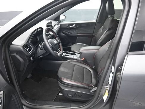 Used 2025 Ford Escape ST-Line AWD/4WD image 9