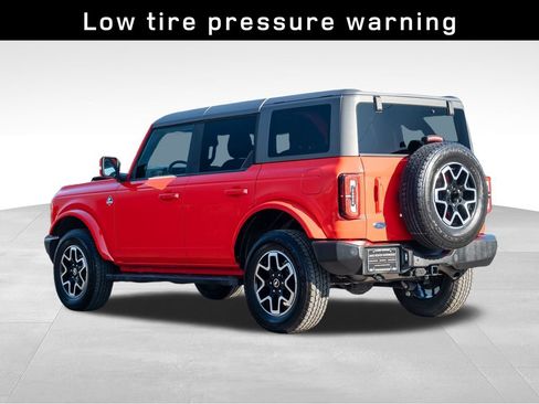 Used 2023 Ford Bronco Outer Banks image 6