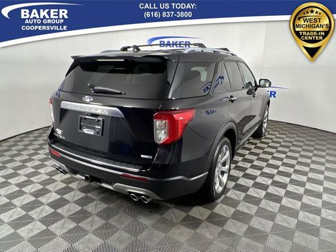 Used 2020 Ford Explorer Platinum w/ Premium Technology Package image 8