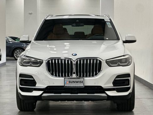 Used 2023 BMW X5 xDrive40i w/ Premium Package AWD/4WD image 9